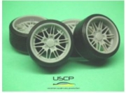 24W089S 1/24 BMW Original Styling 65 18'' with stance tires USCP